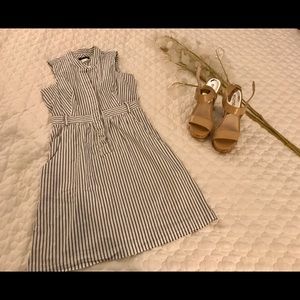 White dress with blue stripes, perfect for Summer
