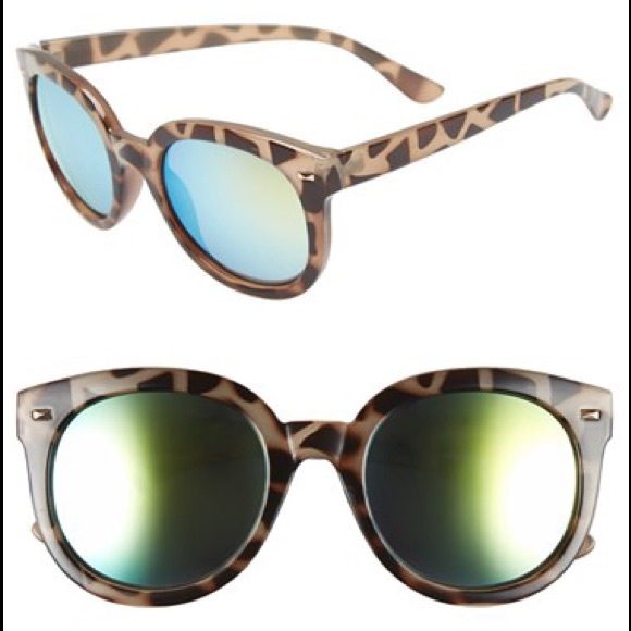 Nordstrom Accessories - Nordstrom Tortoise Shell Mirror Sunglasses