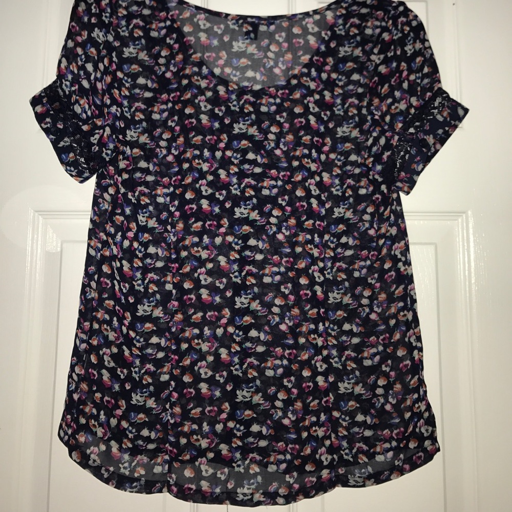 Blouse - Picture 3 of 3