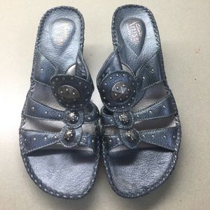 Clarks light gun metal sandals