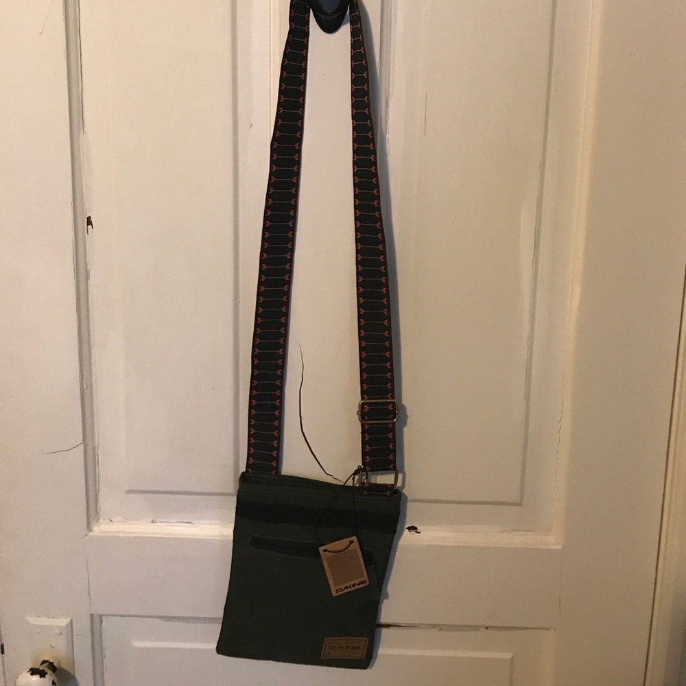 Dakine Purse