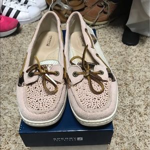 Sperry Shoes - 🐸sold locally 🐸sperrys angelfish shoes Sperry Shoes - 🐸sold locally 🐸sperrys angelfish shoes