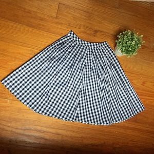 Black and White Knee-Length Gingham Skirt