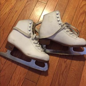 Girls ice skates size 1