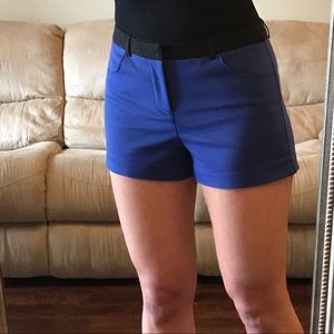 Mid rise Blue & black shorts with pockets