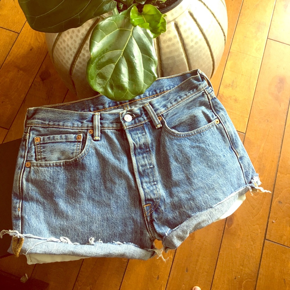 Levi 501 button fly shorts