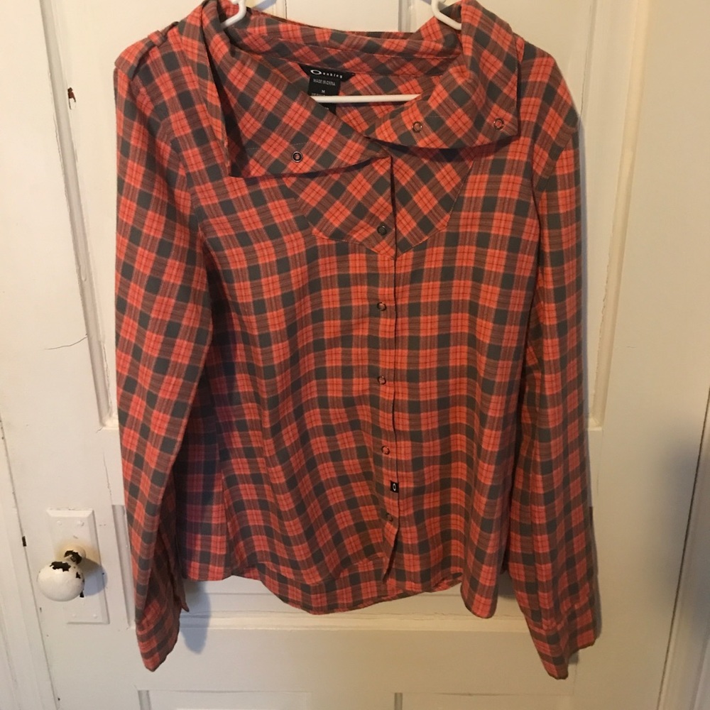 Oakley Flannel