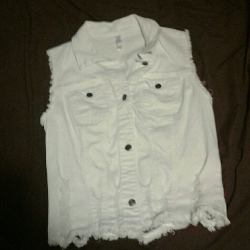 White denim vest