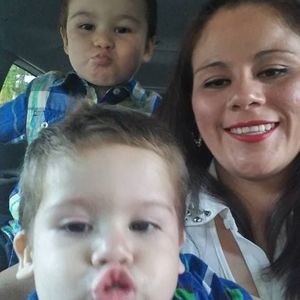 Meet your Posher, Isela