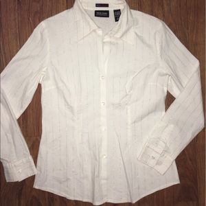 💥SALE! NWOT New York & Company City Stretch shirt