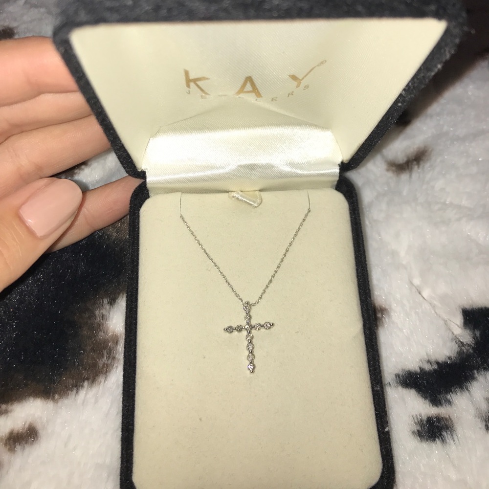 Kay Jewelers cross necklace