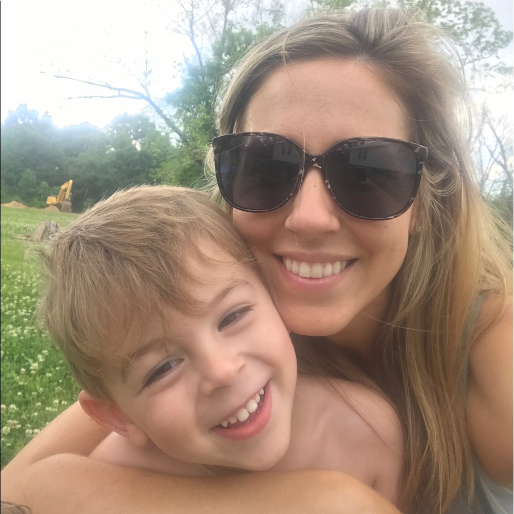 Meet your Posher, Christine