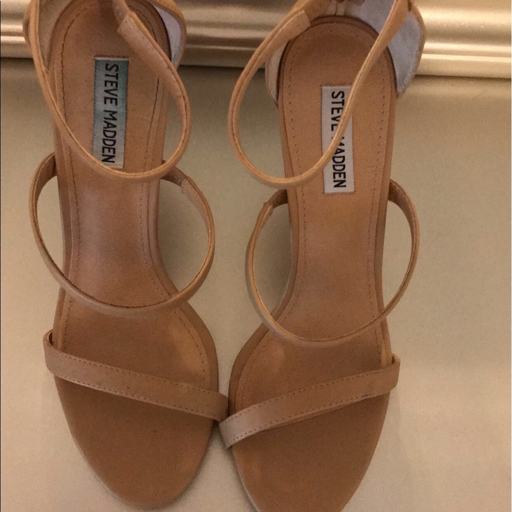 Nude Steve Madden Sandles