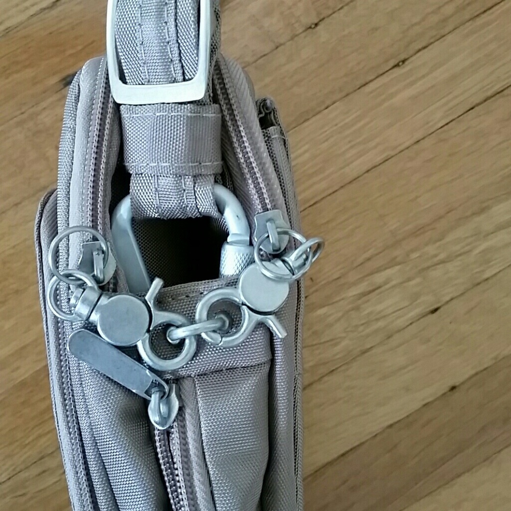 Anti-theft purse - Picture 4 of 4