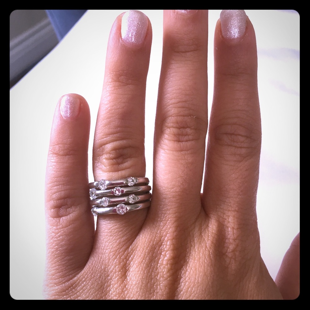 Beautiful ring - Picture 3 of 3