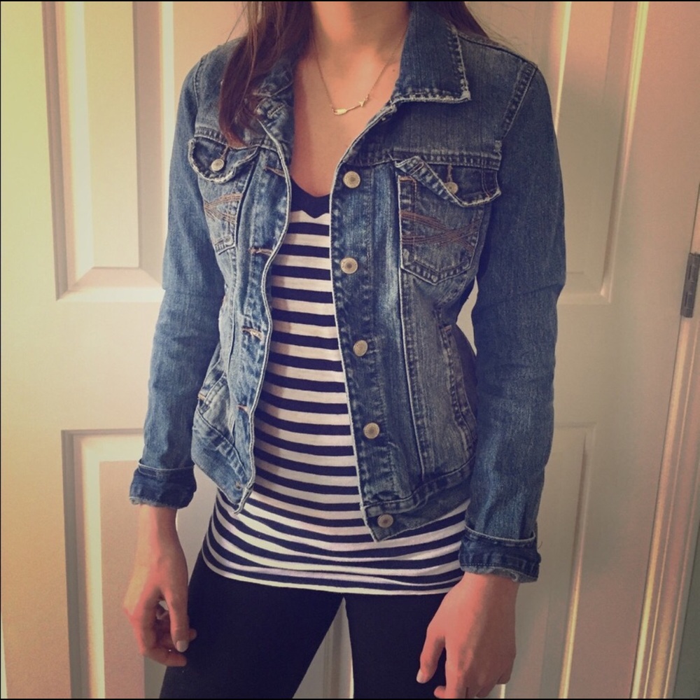 Aeropostale denim distressed jean jacket Sz small