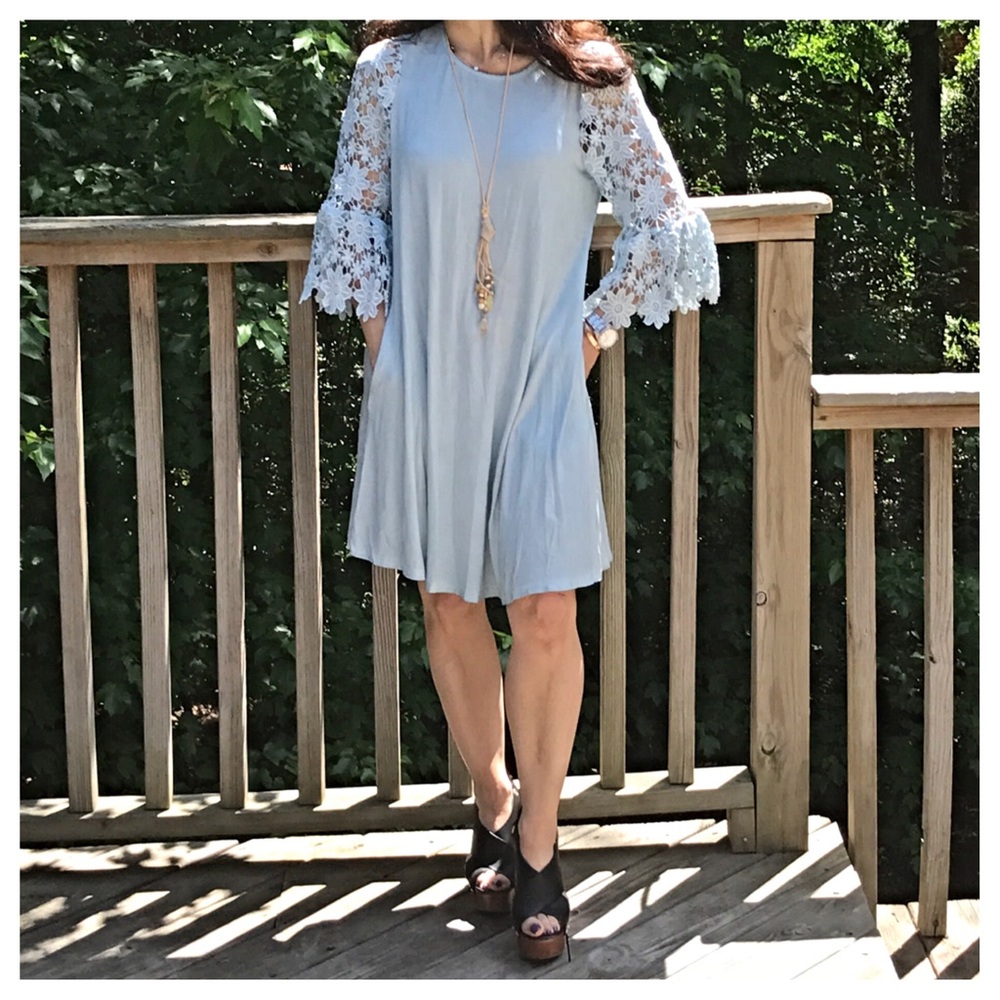 ✨LAST ONE ✨Crochet sleeves dress - Picture 4 of 7