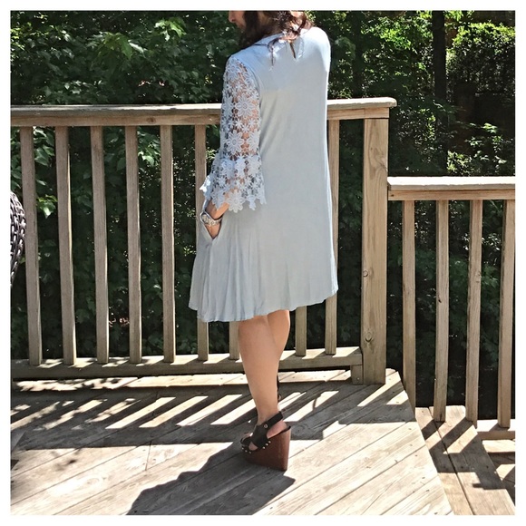 ✨LAST ONE ✨Crochet sleeves dress - Picture 5 of 7