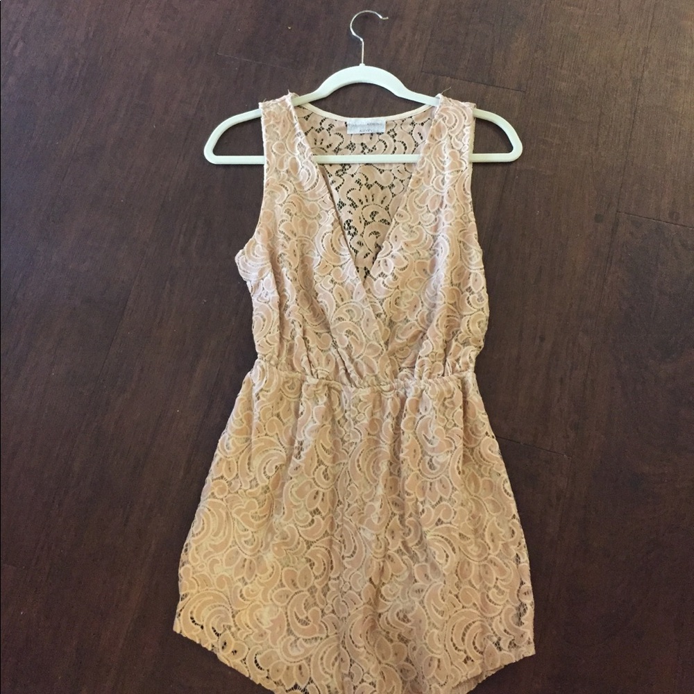 Audrey 3+1 boutique cream romper