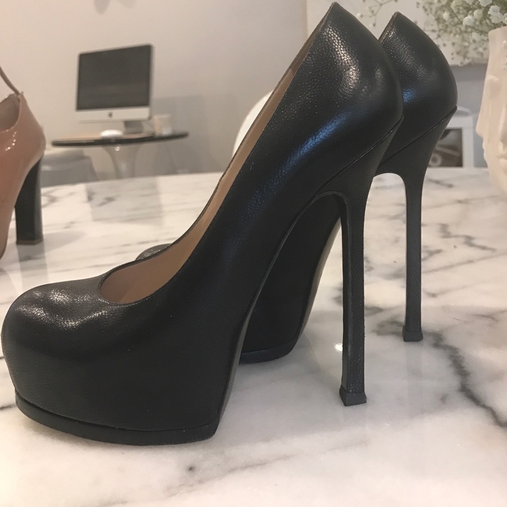 Yves Saint Laurent Tribtoo pumps