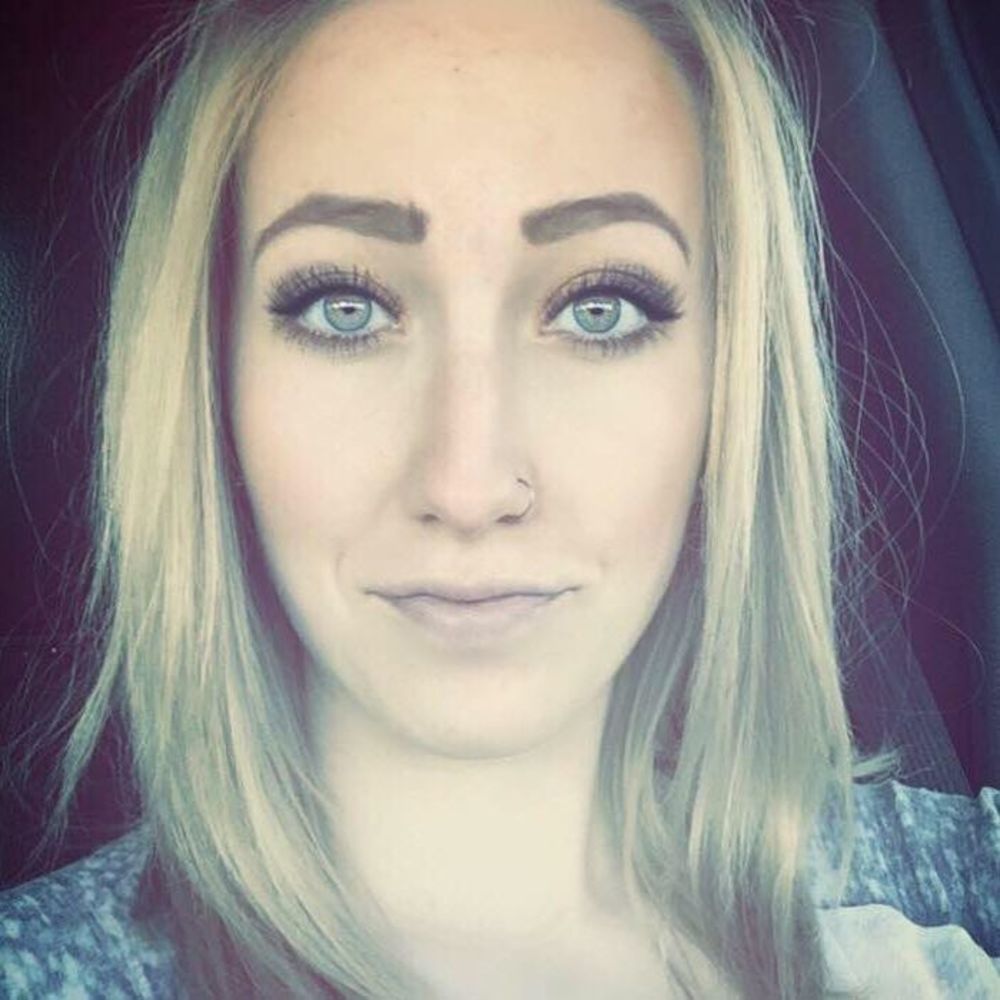 Meet your Posher, Makayla