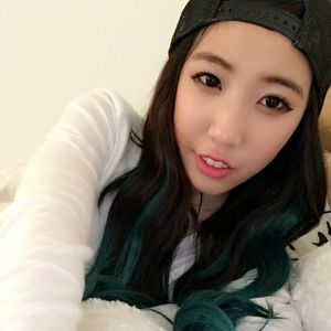 Meet your Posher, Esther