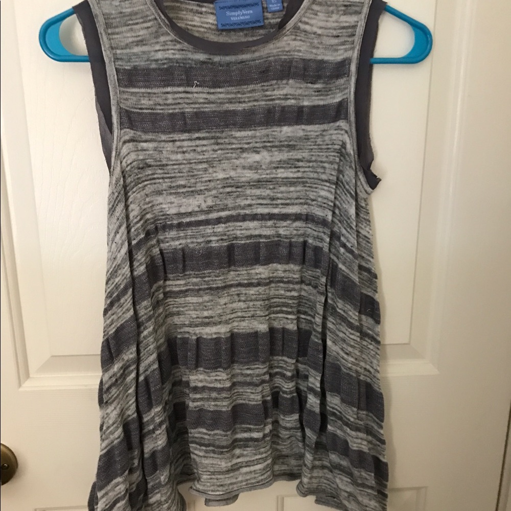 Simply Vera wang  flowy asymmetrical tank XS