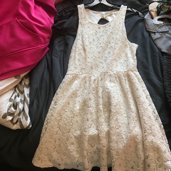Lace dress open back - Picture 1 of 1