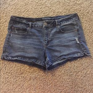 American Eagle denim shortie shorts