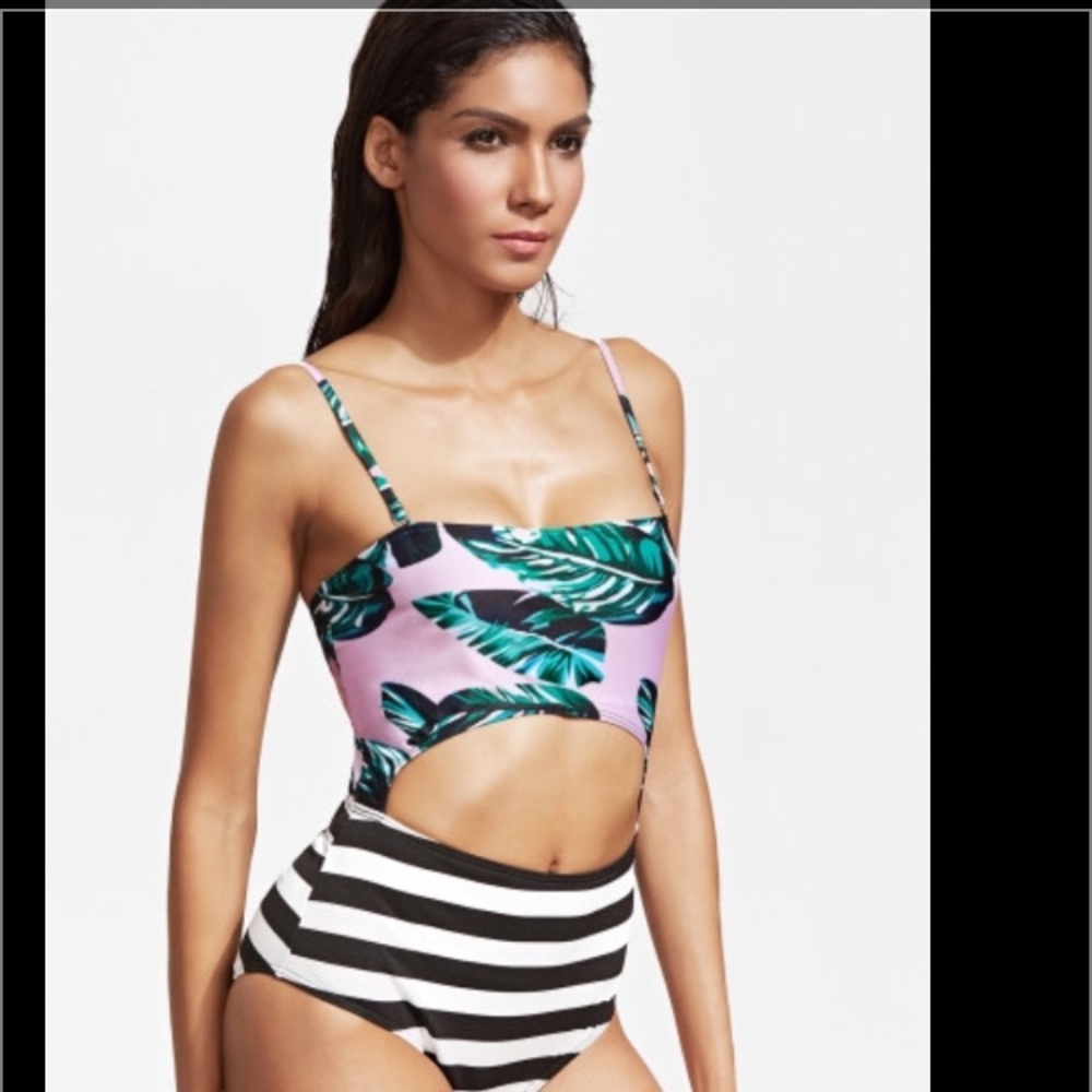 Tropical swimsuit/ one piece 🌸☘️