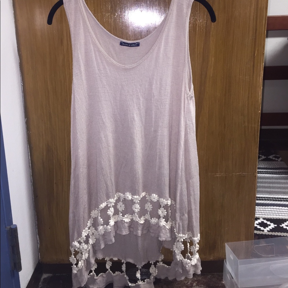 High-low light purplish-gray tank top with cutouts