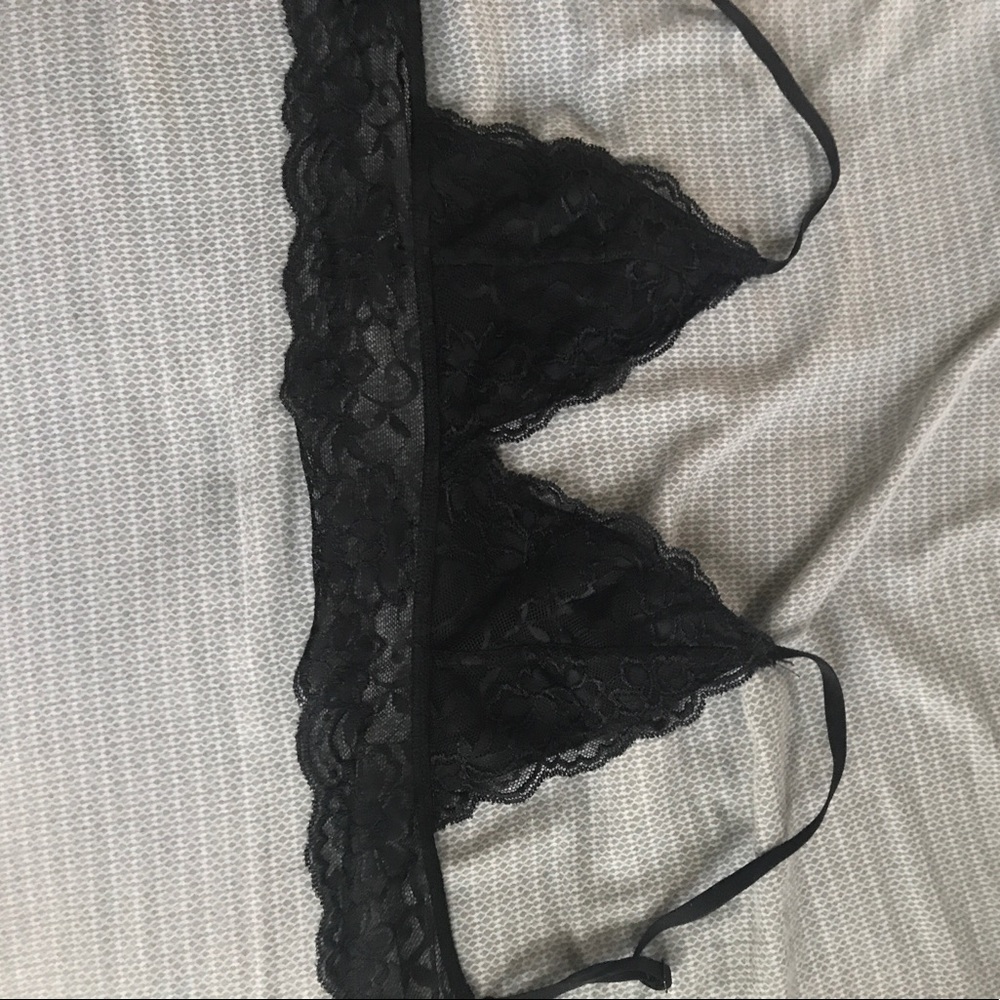 Black lace Bralette