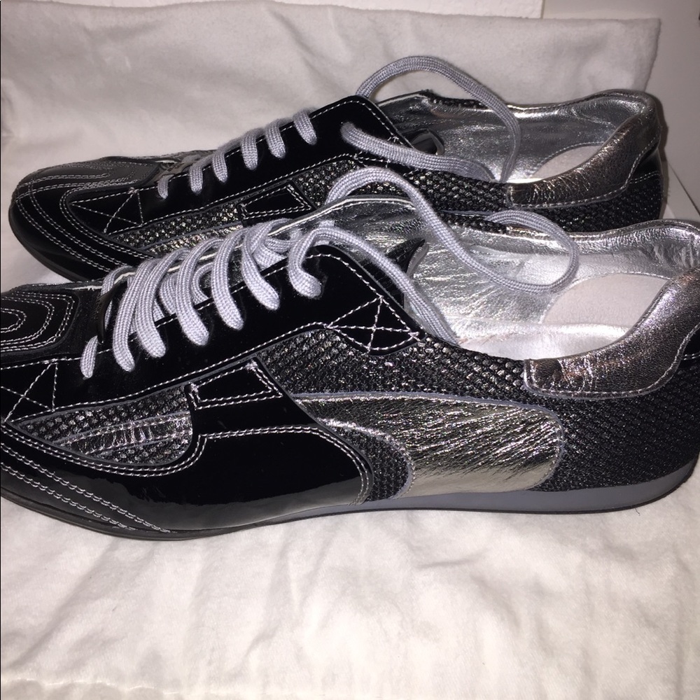 NWOT. Mens Versace Patent  Sneakers 👟