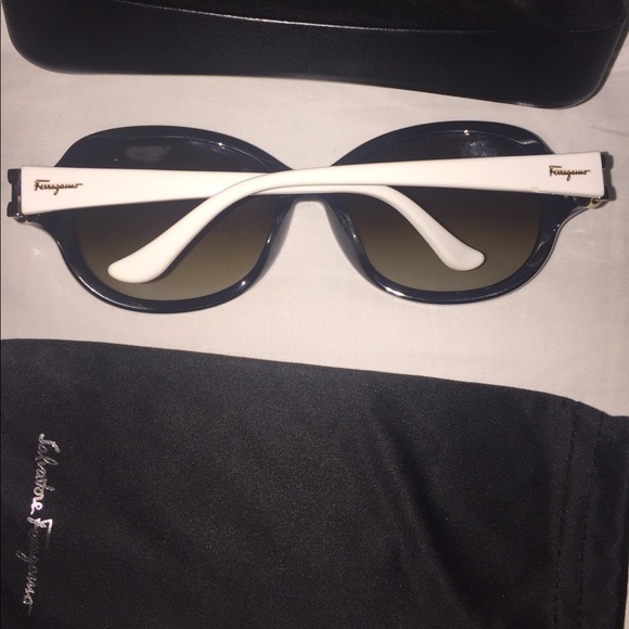 Women\'s Salvatore Ferragamo Sunglasses main image 4