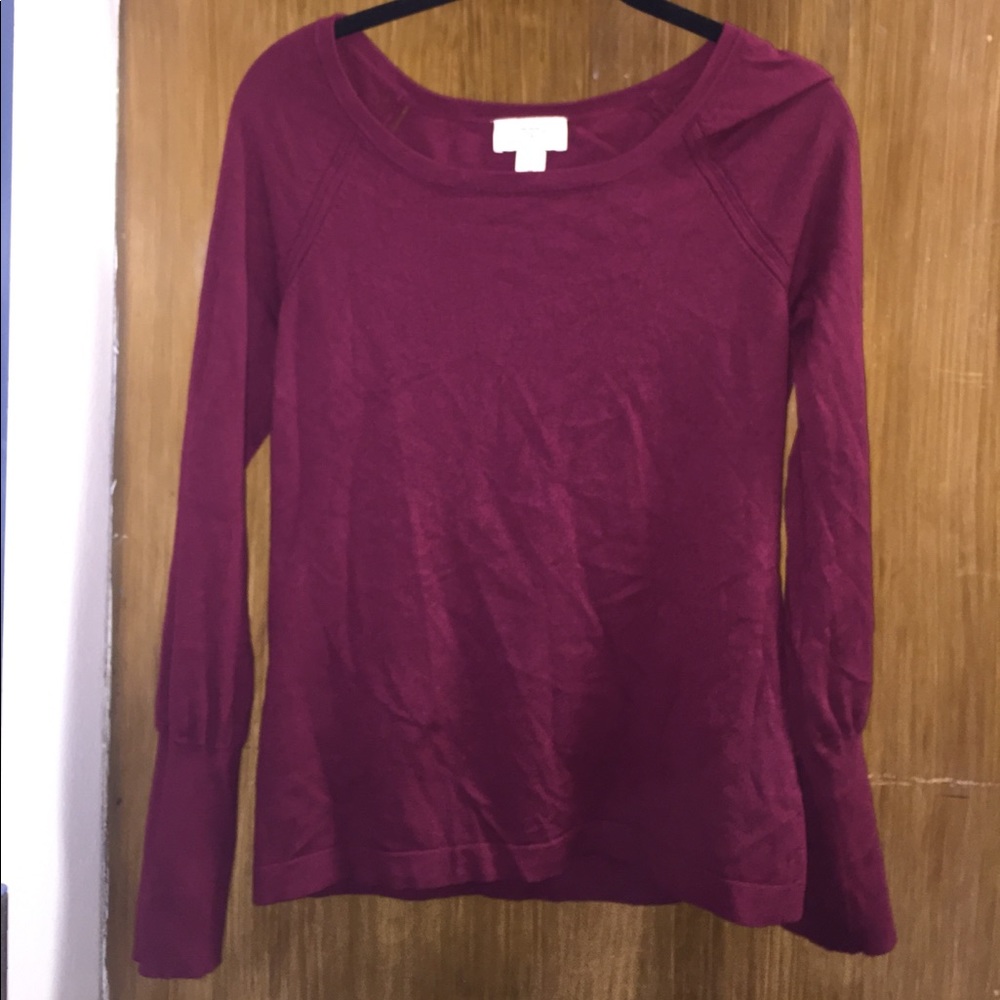 Maroon long-sleeved shirt with small accent
