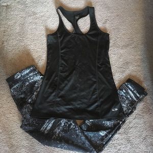 Champion. Leggings. Black design workout leggings.