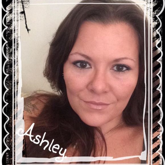 Meet your Posher, Ashley - Picture 1 of 1