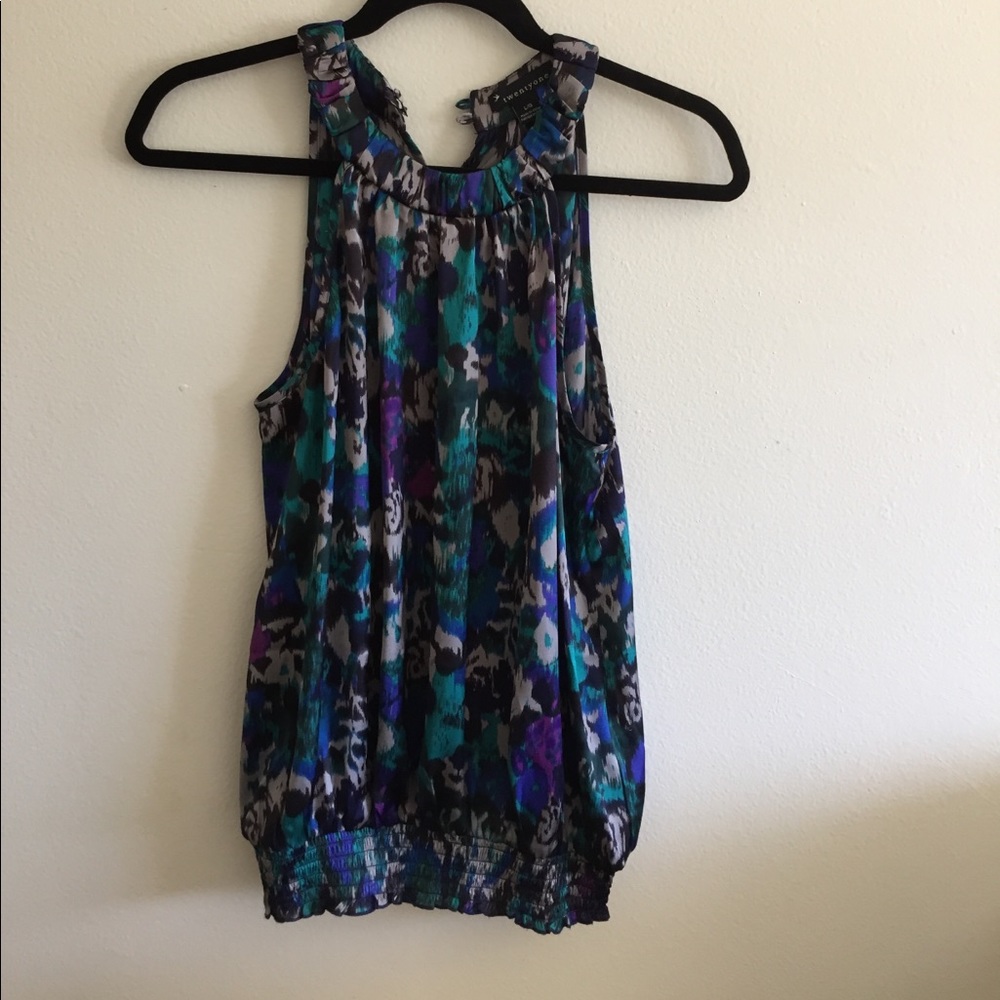 Colorful halter neck top!