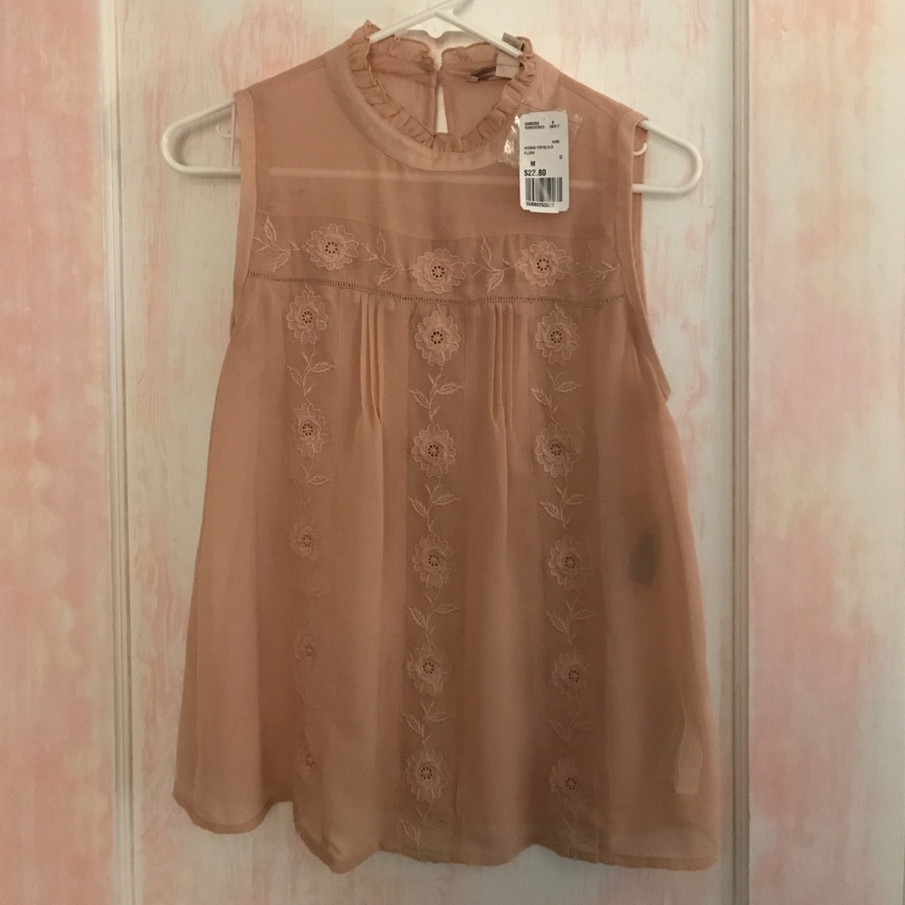 Peach lace tank top
