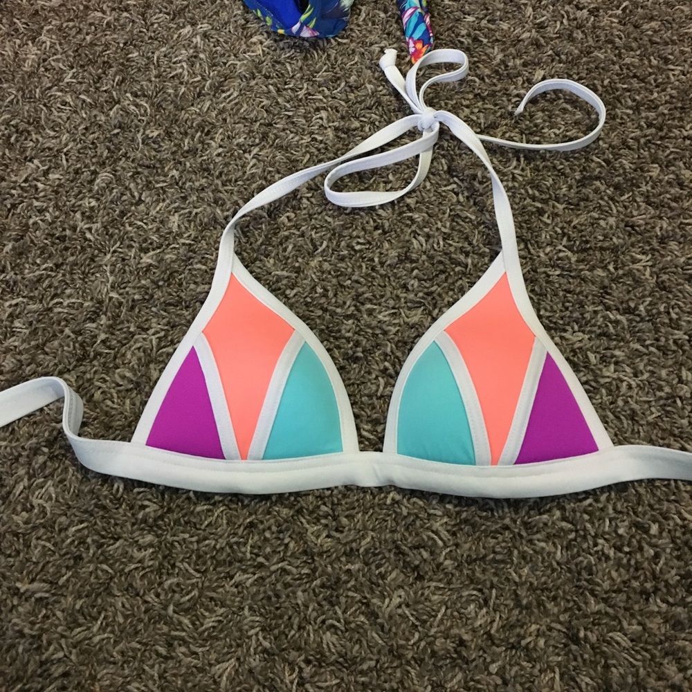 Pink bikini top