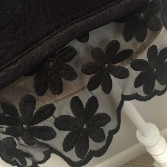 NWT INC top - Picture 2 of 6