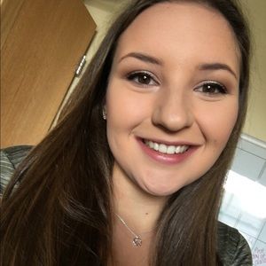 Meet your Posher, Jenna