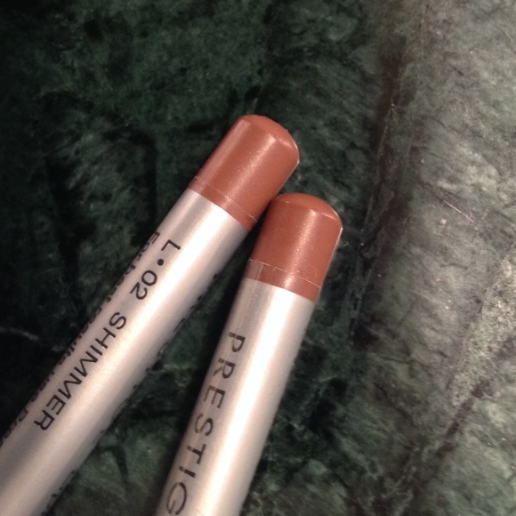 💥SOLD💥 Prestige Lipliner.SHIMMER L-02 - Picture 6 of 6