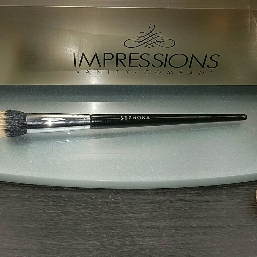 Sephora Property Small Stippling Brush #42