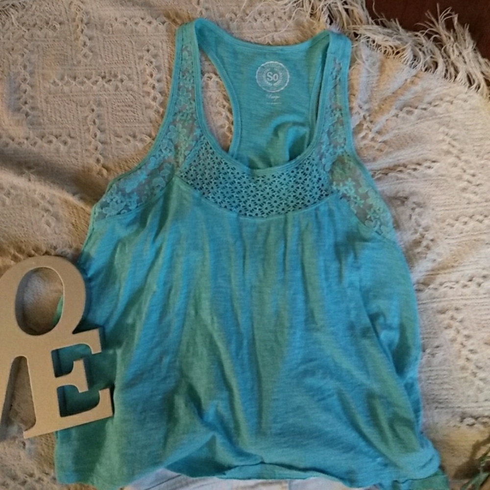 2 Lacey Tank tops M & L - Picture 2 of 2