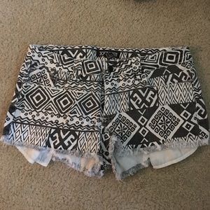 Forever 21 Aztec Print Shorts - SIZE 29 W