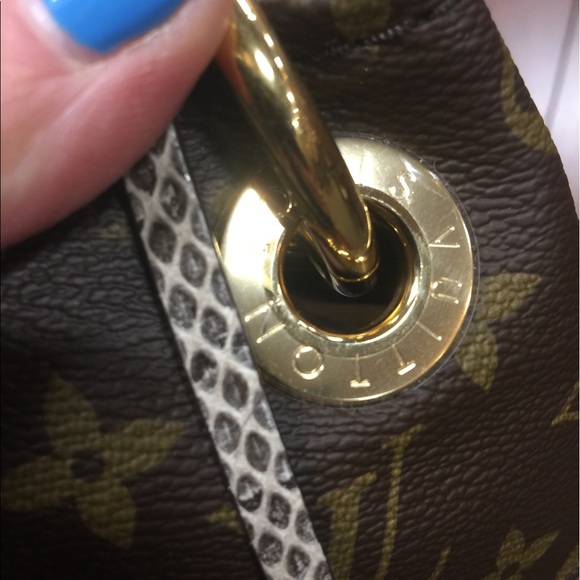 ❤️❤️SOLD❤️❤️ Louis Vuitton Artsy Mm Python RARE! - Picture 2 of 7