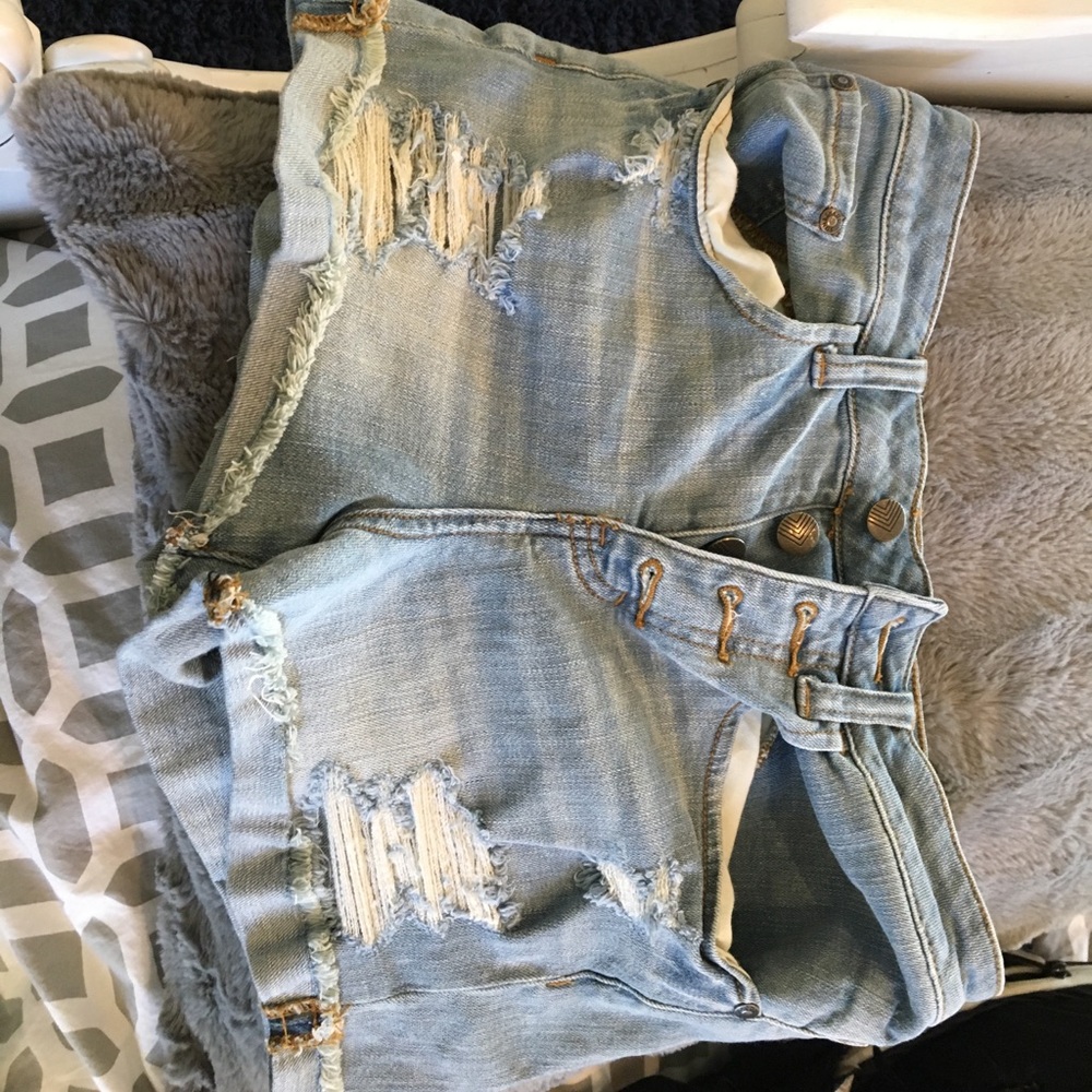 Sun and shadow jean high waisted shorts