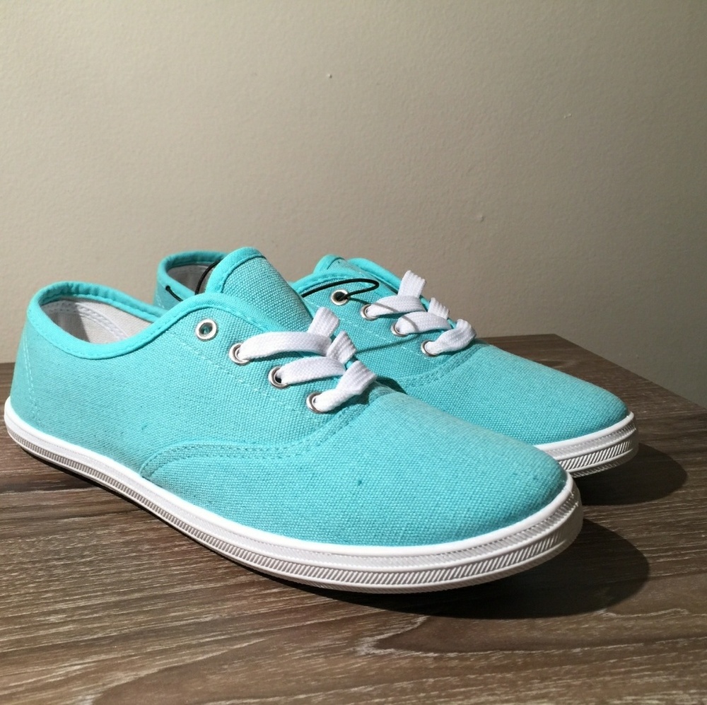 Womens Canvas Shoes