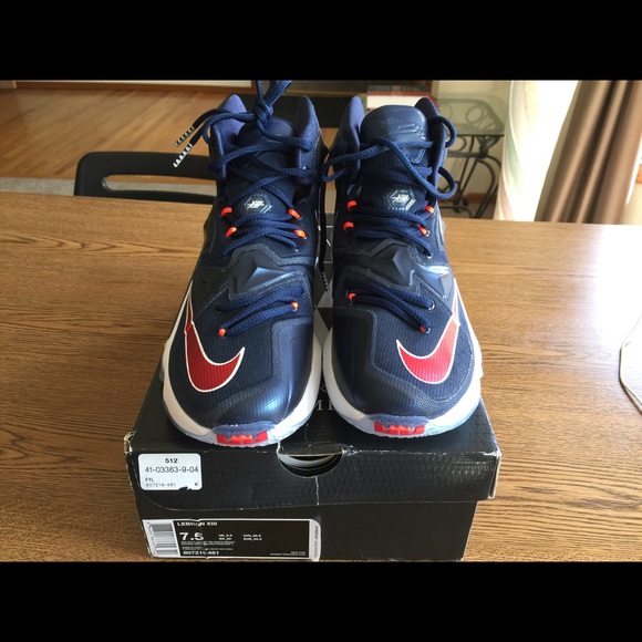 Nike Lebron XIII - Picture 4 of 4